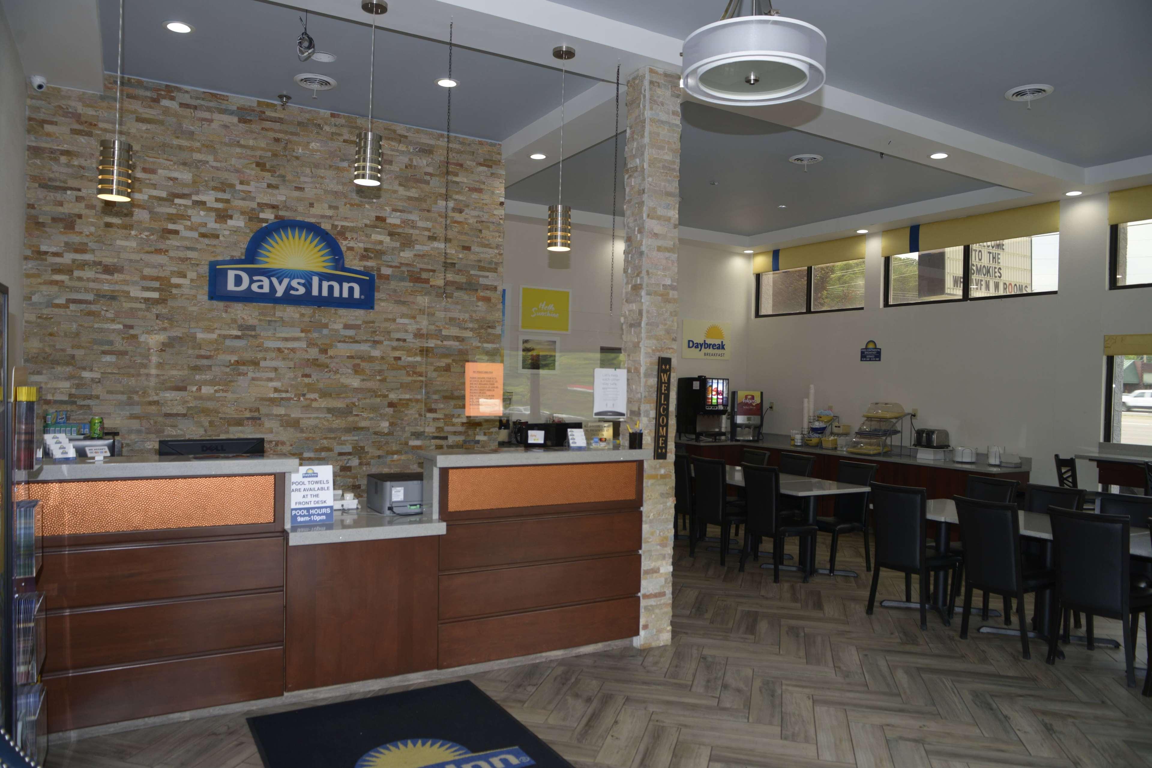 Days Inn By Wyndham Kodak/Sevierville Intrstate Smokeymntns Eksteriør billede