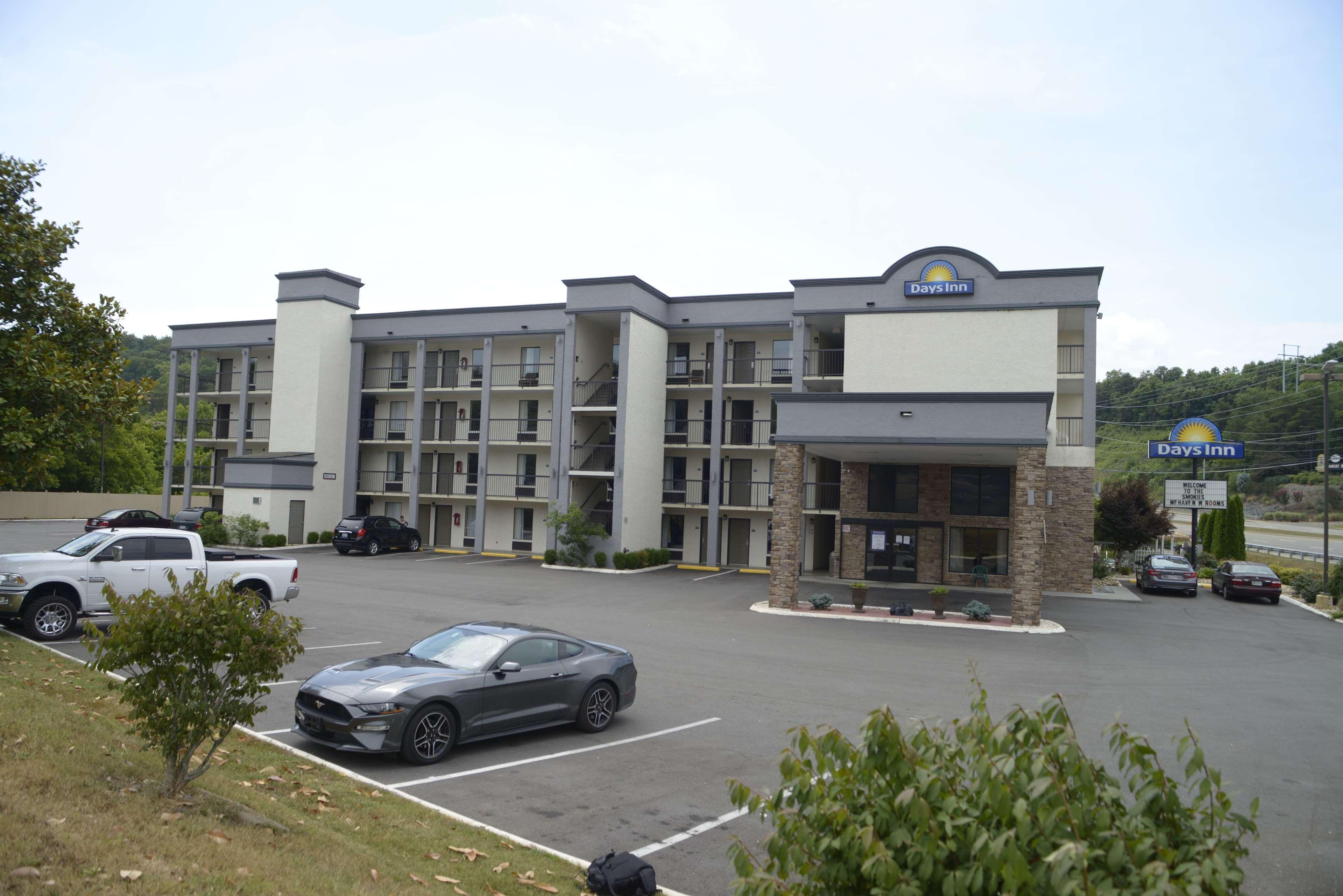 Days Inn By Wyndham Kodak/Sevierville Intrstate Smokeymntns Eksteriør billede