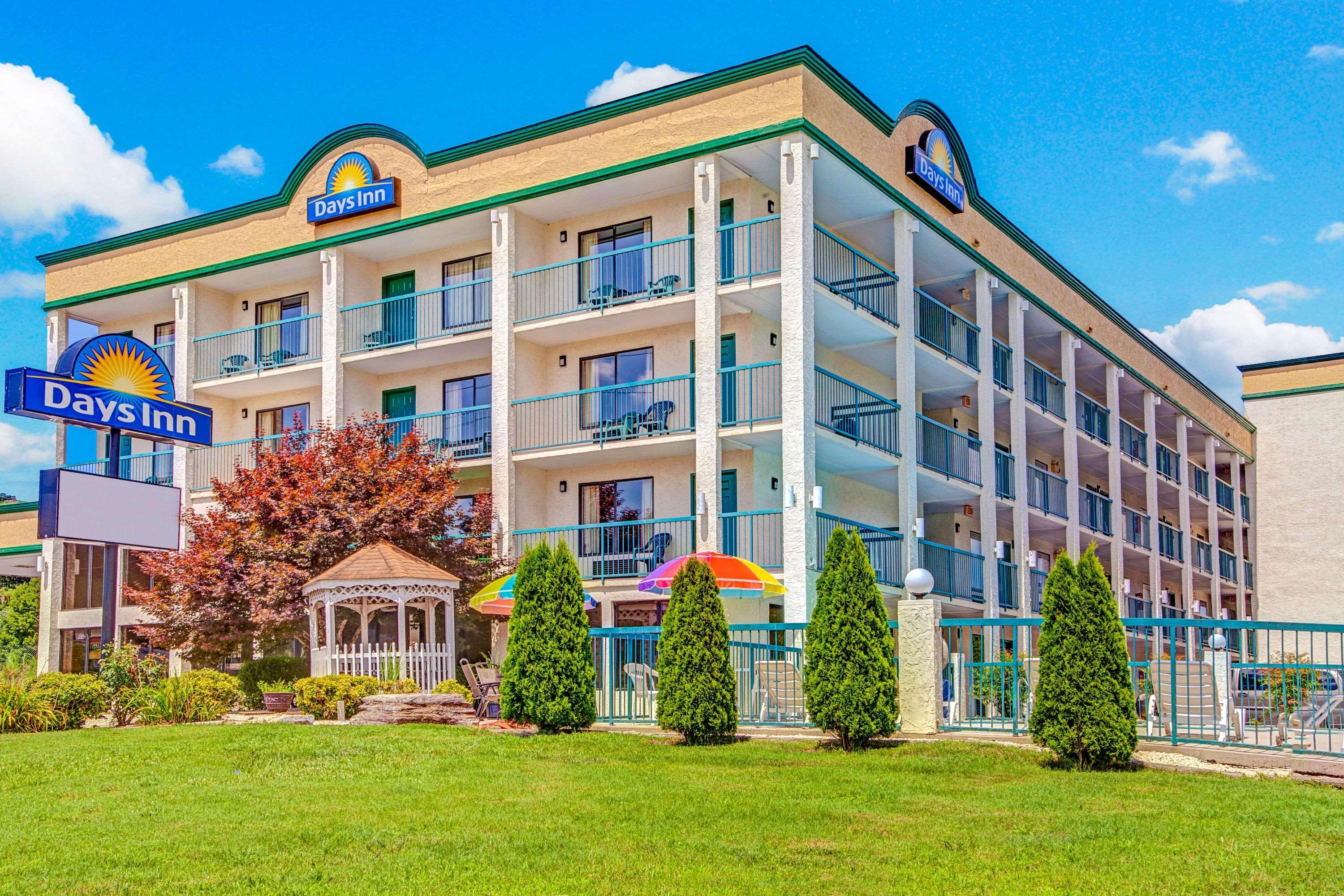 Days Inn By Wyndham Kodak/Sevierville Intrstate Smokeymntns Eksteriør billede